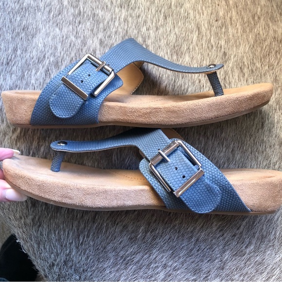 Like New Giani Bernini Rivver sandal memory foam heel slate blue color 8 - Picture 4 of 9